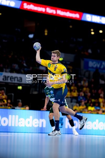 Tim Nothdurft (8; Rhein Neckar Löwen) wirft aufs Tor