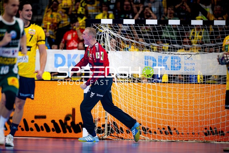 David Späth (29; Rhein Neckar Löwen) jubelt nach Tor