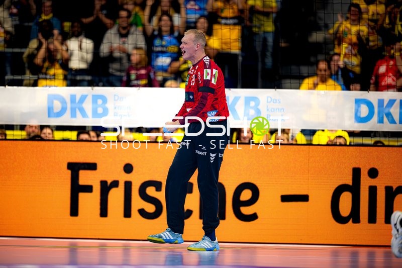 David Späth (29; Rhein Neckar Löwen) jubelt nach Tor