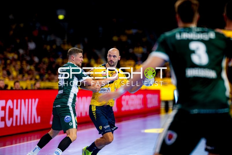 Lukas Sandell (11; Rhein Neckar Löwen) wirft aufs Tor