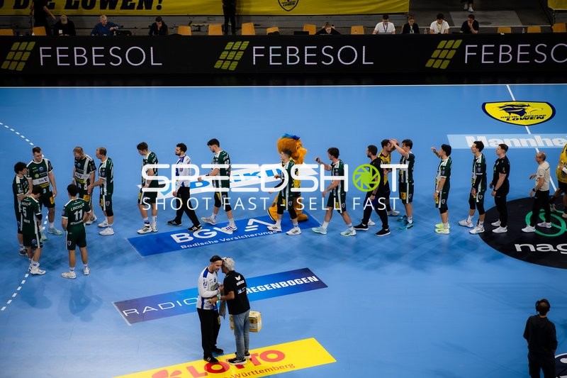 Silvio Heinevetter (12; ThSV Eisenach) steht bereit im Tor