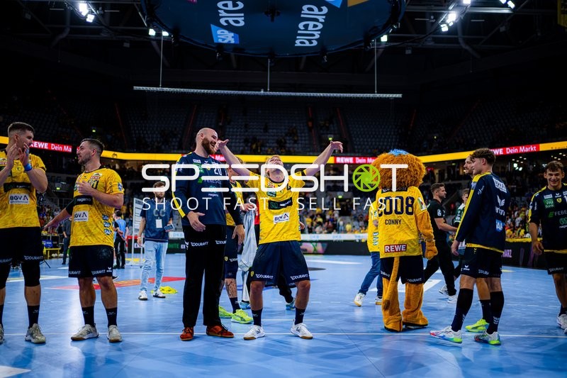 Mathias Larson (4; Rhein Neckar Löwen) jubelt nach Tor