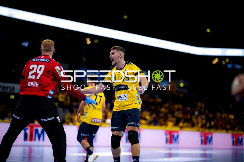 Halil Jaganjac (45; Rhein Neckar Löwen) jubelt nach Tor