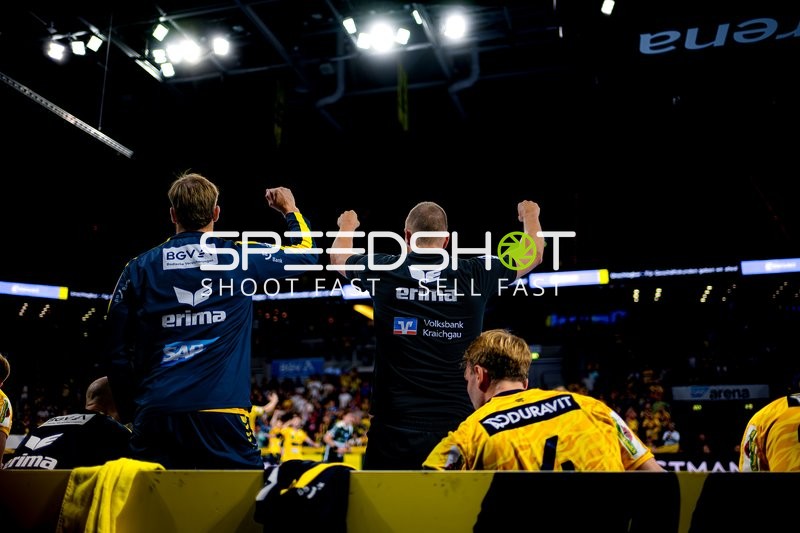 Rhein Neckar Löwen an der Seitenlinie