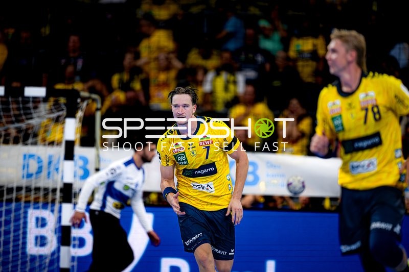 Robert Timmermeister (7; Rhein Neckar Löwen) positioniert sich