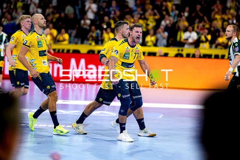 Dani Baijens (77; Rhein Neckar Löwen) jubelt nach Tor