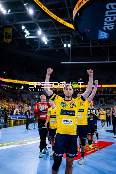 Patrick Groetzki (24; Rhein Neckar Löwen) positioniert sich