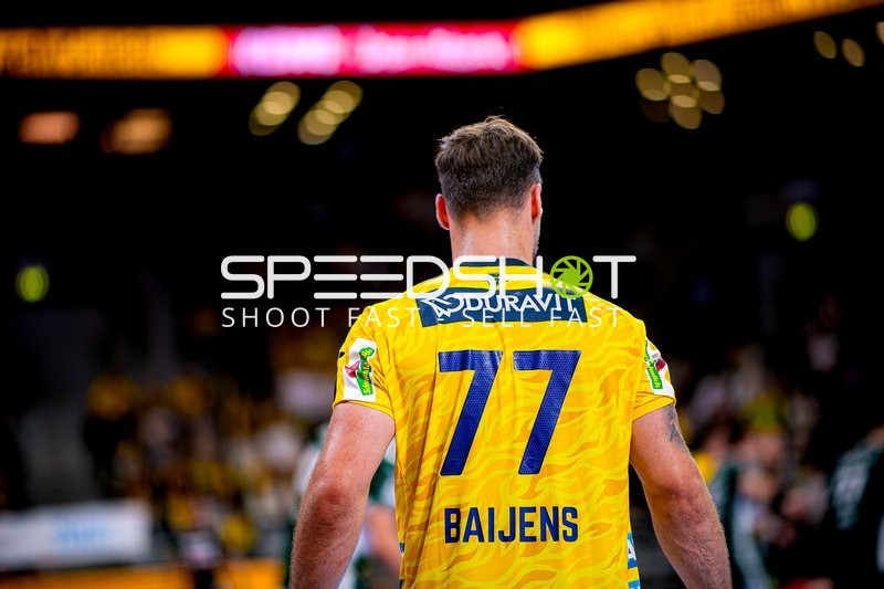 Dani Baijens (77; Rhein Neckar Löwen) steht bereit