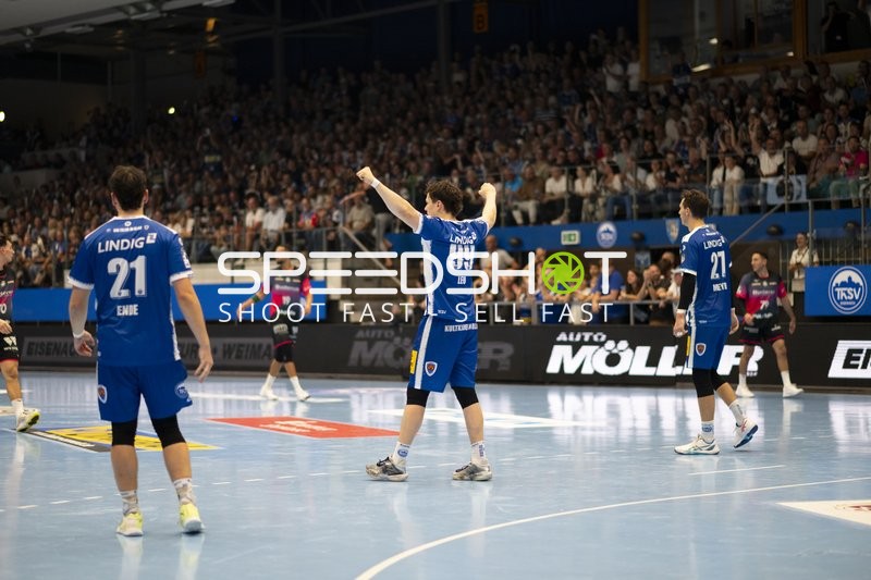 Spieler des ThSV Eisenach jubeln