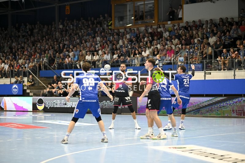 DAIKIN Handball: ThSV-Eisenach gegen HSG Wetzlar 20.09.2025 Philipp Ahouansou (19, HSG Wetzlar)