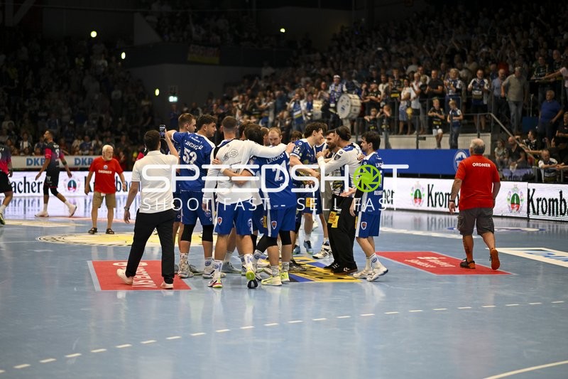 Justin Kurch (52; ThSV Eisenach) und Moritz Ende (21; ThSV Eisenach) feiern gemeinsam