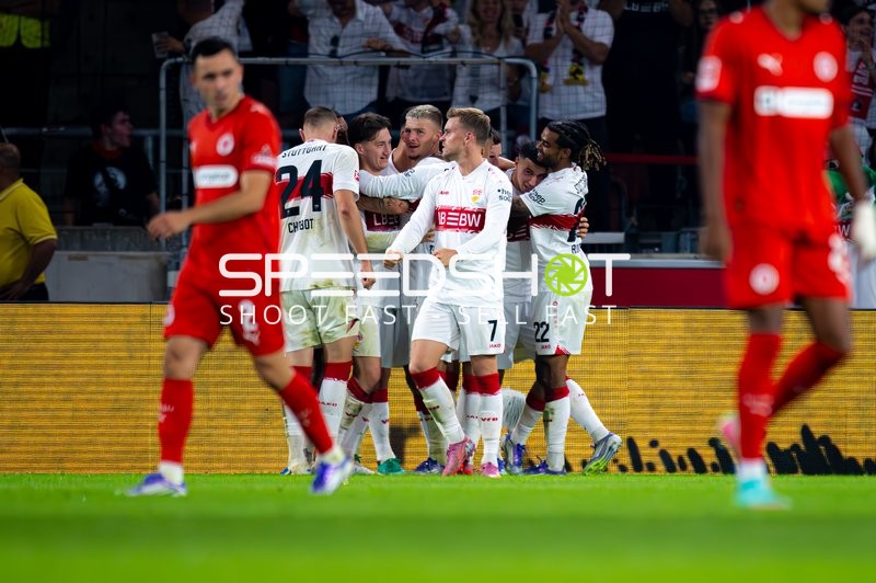 VfB Stuttgart feiert Tor