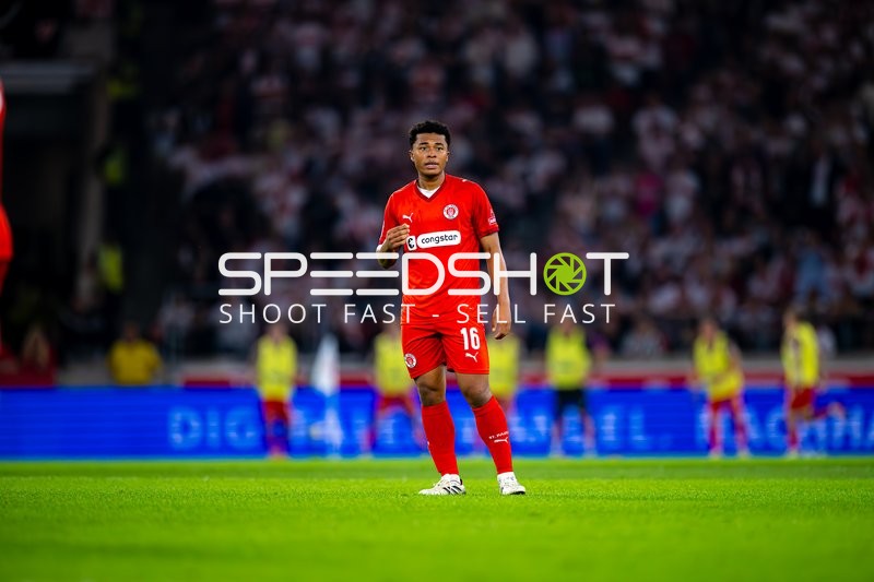 Joel Chima Fujita auf dem Feld