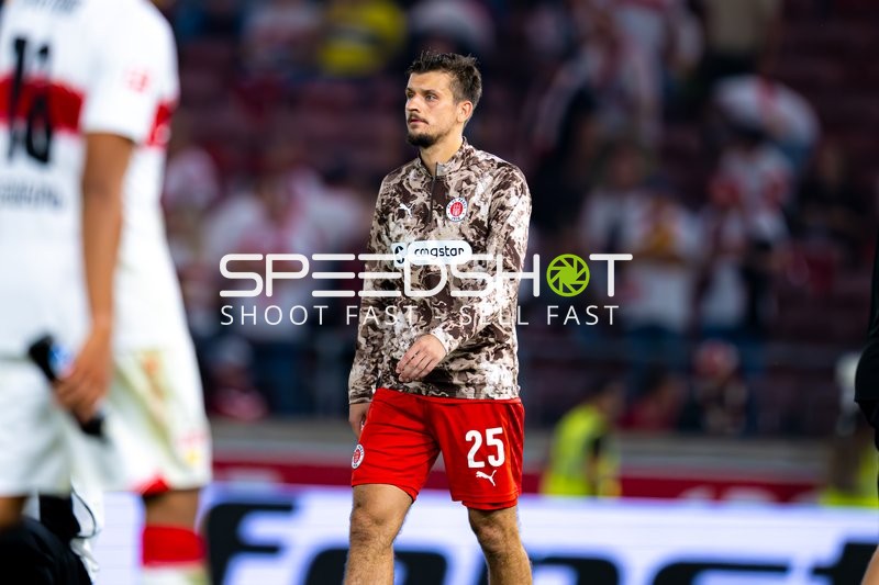 Dzwigala auf dem Feld