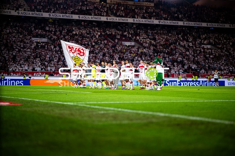 Teamaktivität vor Fans