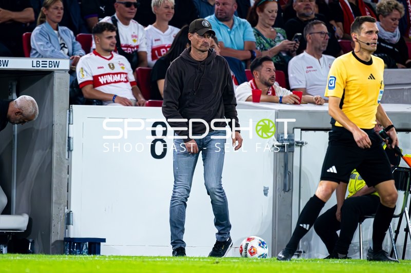 Person an Seitenlinie