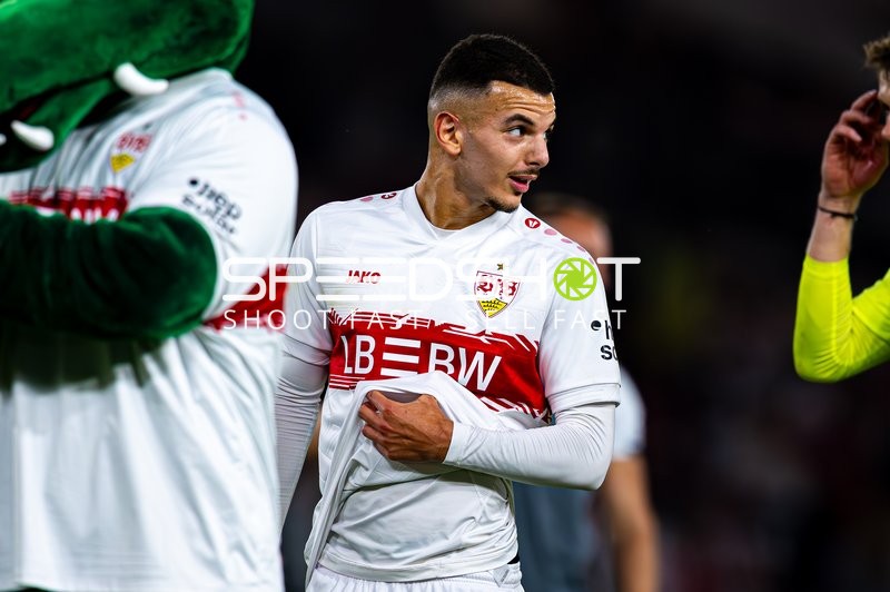 Badredine Bouanani (27; VfB Stuttgart) in Aktion