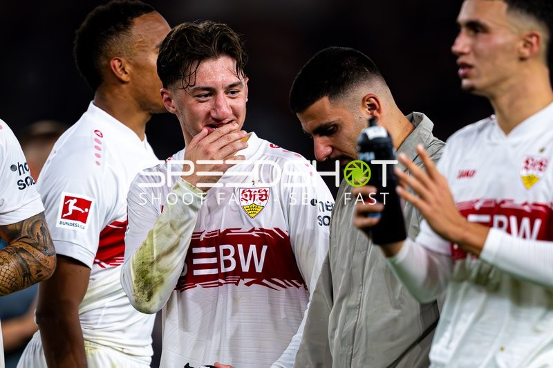 Spieler in weißem Trikot