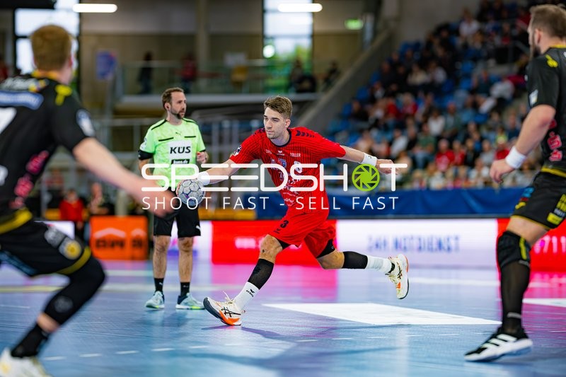 Nikola Vlahovic (3; SG BBM Bietigheim) wirft aufs Tor