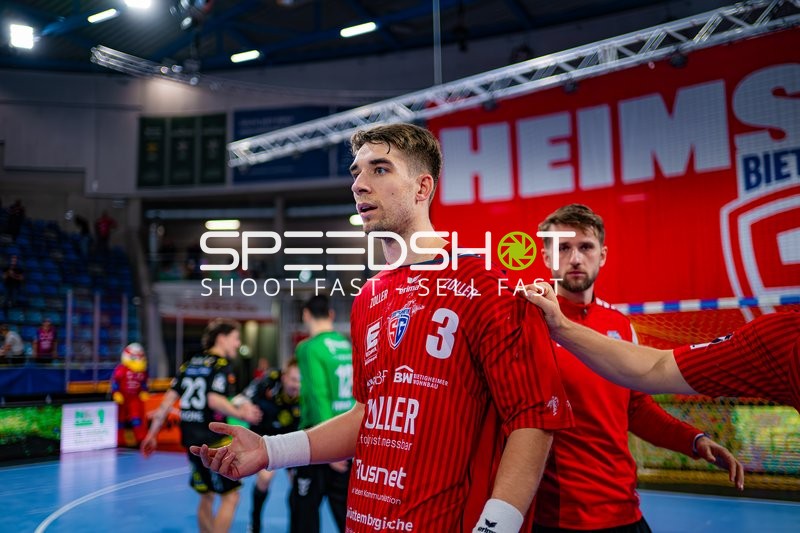 Nikola Vlahovic (3; SG BBM Bietigheim) positioniert sich