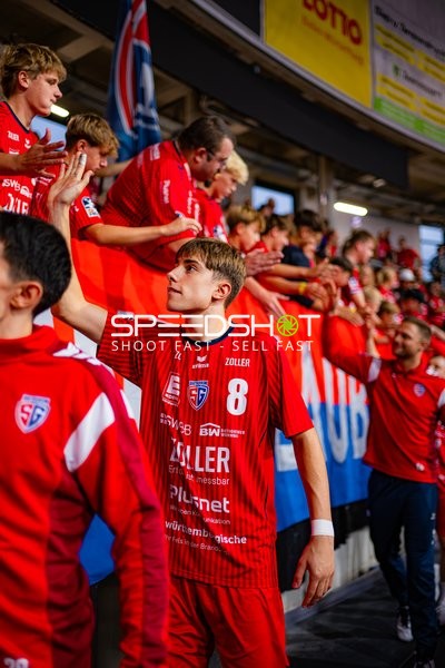 8; SG BBM Bietigheim begrüßt Fans