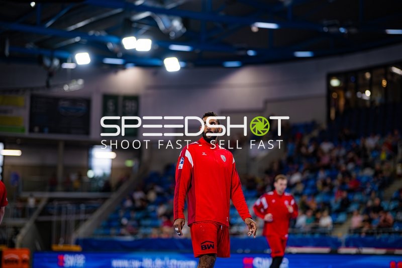 {216_??} positionieren sich