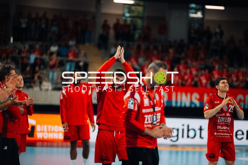 Moritz Strosack (29; SG BBM Bietigheim), Jonathan Fischer (36; SG BBM Bietigheim) und Till Hermann (41; SG BBM Bietigheim) applaudieren