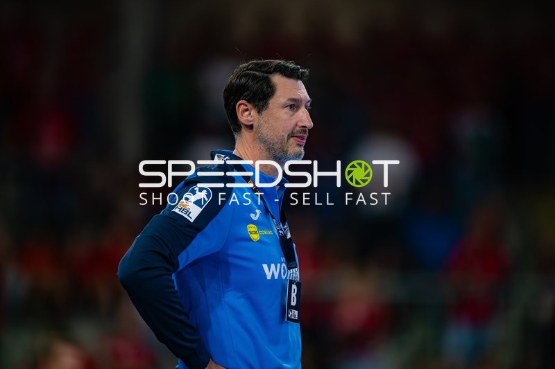 Coach 98; HSC 2000 Coburg an der Seitenlinie