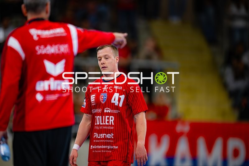 Till Hermann (41; SG BBM Bietigheim) positioniert sich