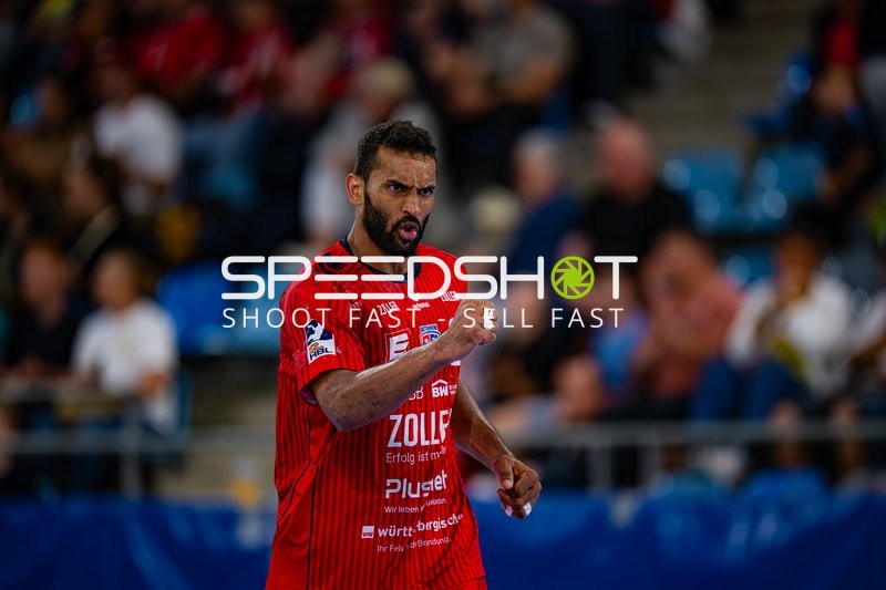 Tom Wolf (10; SG BBM Bietigheim) zeigt Emotion