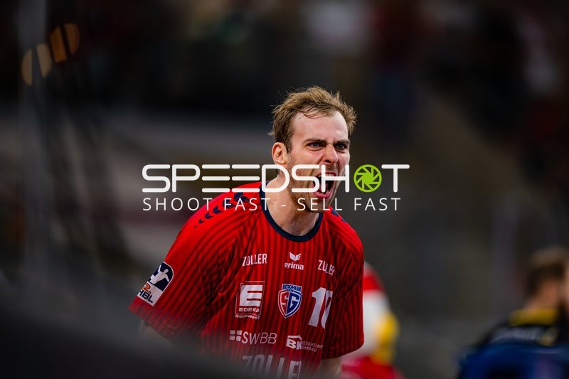 Tom Wolf (10; SG BBM Bietigheim) jubelt nach Tor