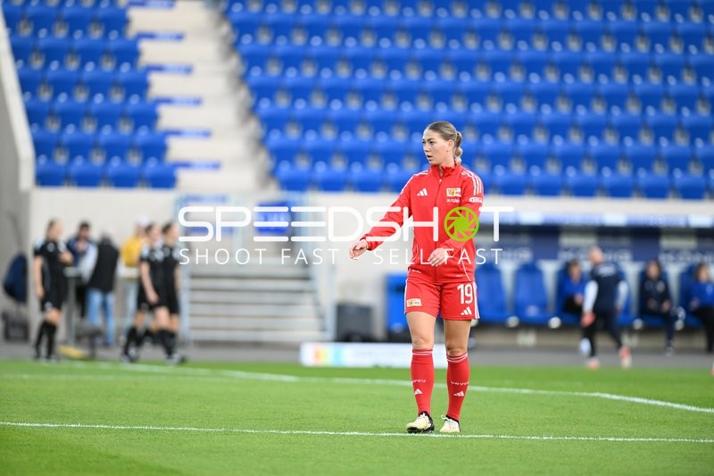 Samantha Steuerwald auf dem Feld