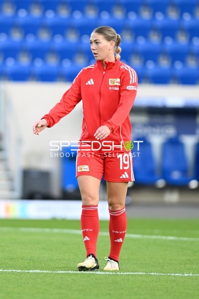 Spielerin Samantha Steuerwald (19; 1. FC Union Berlin) auf dem Feld