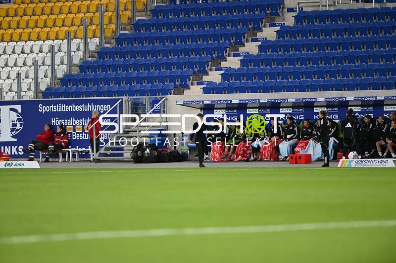 Trainer an der Seitenlinie