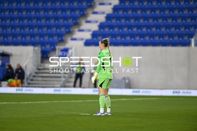 Torwartin Cara Bösl (1; 1. FC Union Berlin) im Fokus