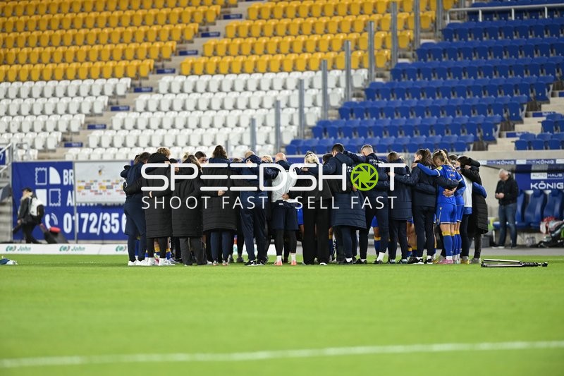 Teambesprechung nach Spiel