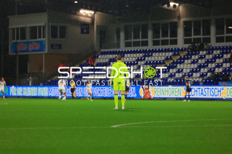 Torwart Laura Dick (1; TSG) im Fokus