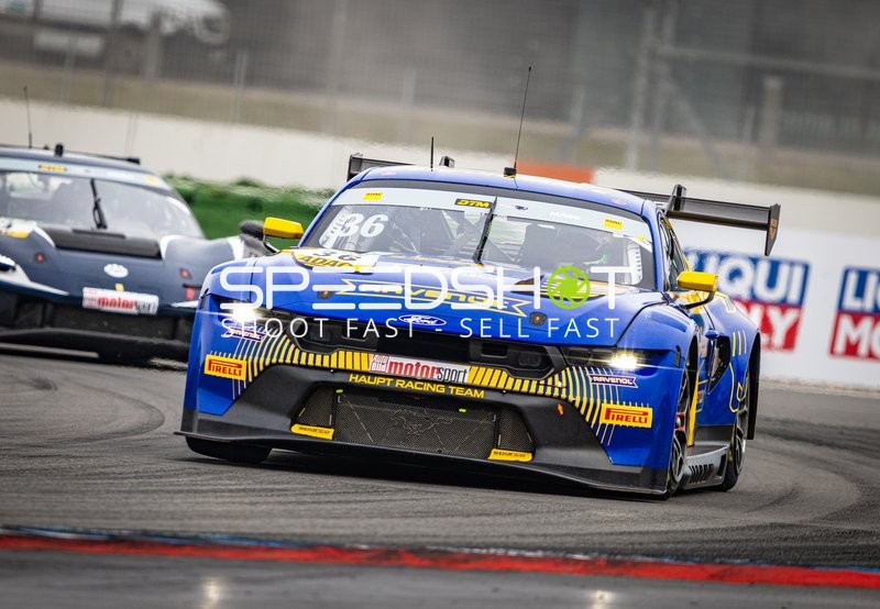 Rennwagen 36; DTM 2025 in Aktion