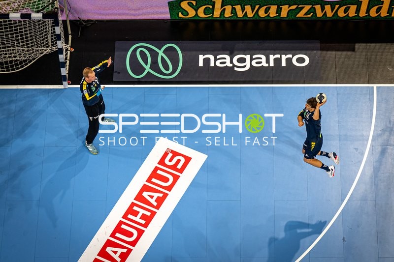 Spieler mit Ball in Aktion