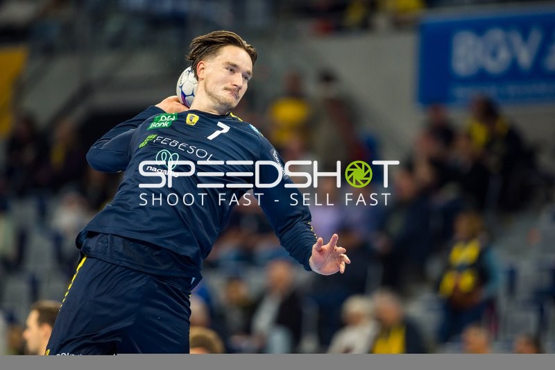 1. Handball-Bundesliga: Robert Timmermeister (7; Rhein Neckar Löwen) wirft