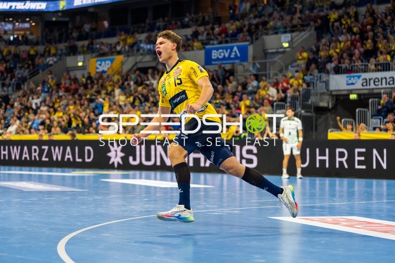 David More (15; Rhein Neckar Löwen) jubelt nach Tor