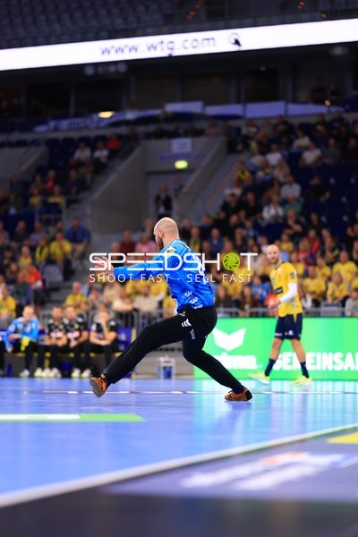 1. Handball-Bundesliga: Mike Jensen (20; Rhein Neckar Löwen) steht im Tor
