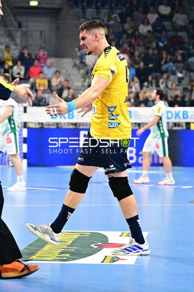 Halil Jaganjac gestikuliert im Spiel gegen SC DHfK Leipzig