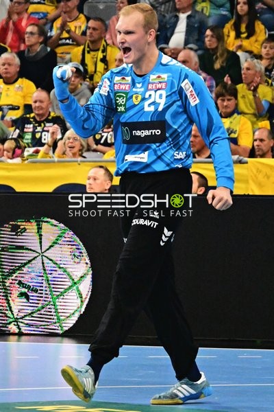 David Späth (29; Rhein Neckar Löwen) jubelt nach Tor