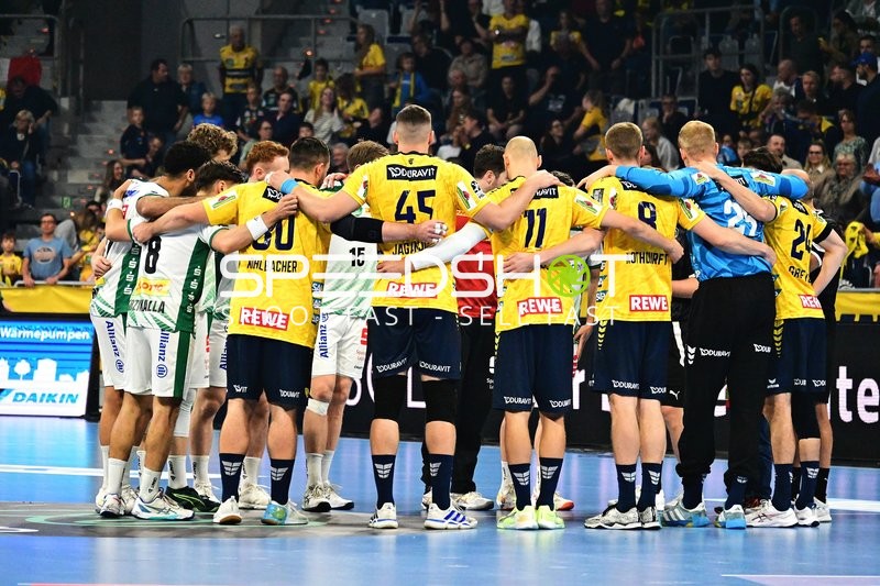 Teams im Kreis vereint