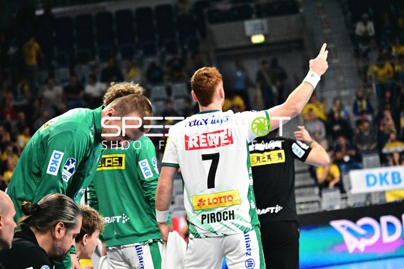 Spielszene mit Tomas Mrkva und Piroch in Aktion