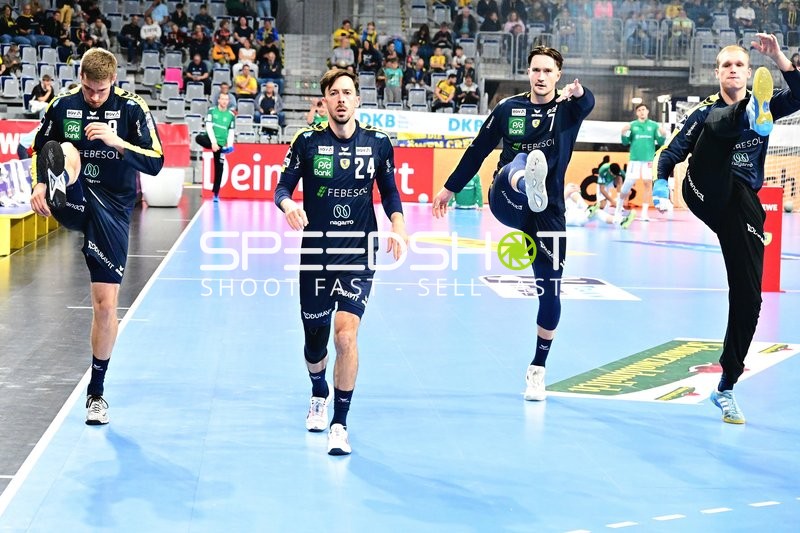 Rhein Neckar Löwen wärmen sich auf