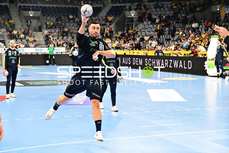 Jannik Kohlbacher (80; Rhein Neckar Löwen) wirft aufs Tor