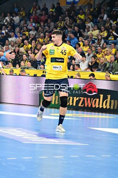 Halil Jaganjac (45; Rhein Neckar Löwen) jubelt nach Tor