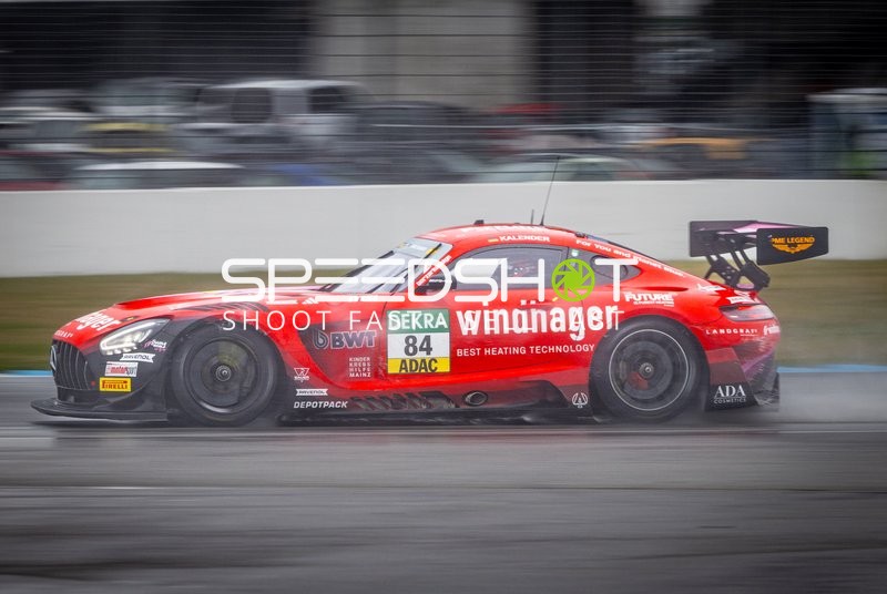 Rennfahrzeug auf dem Hockenheimring